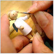 Handcrafting the Flade angel in Olbernhau